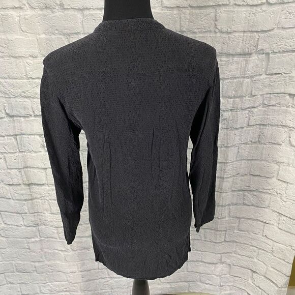 Private editions by Chico’s women 0 buttondown blouse Longsleeve black textured - Picture 8 of 10